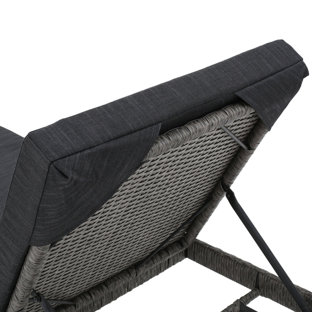 Puerta KD Chaise Lounge